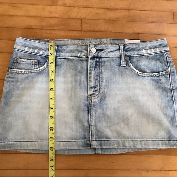 Vintage AE Mini Skirt - Picture 7 of 15